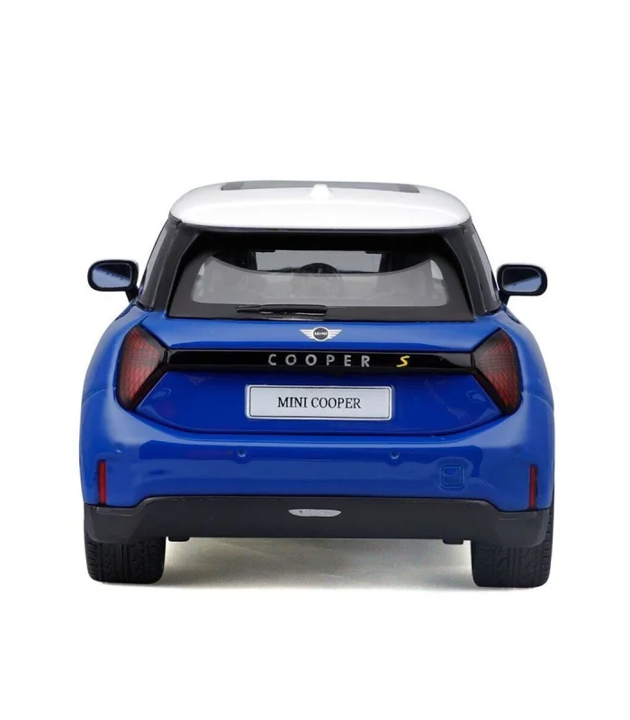 MAY 32926 1 24 Mini Cooper SE J01