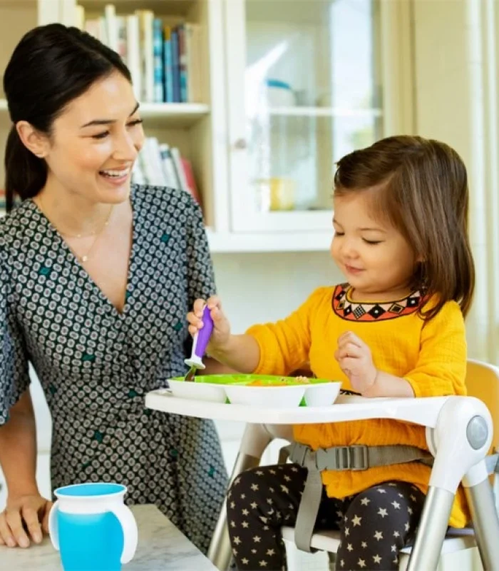 Munchkin Sıçrama Engelleyici Çocuk Çatal & Kaşık Seti 12 Ay+ Mor