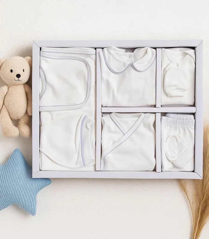 Yaka Detaylı 10 Parça Kutulu Erkek Bebek Hastane Çıkış Seti