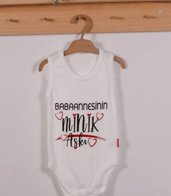 Yeni Doğan 3-12 Ay Babannesinin Minik Aşkı Askılı Body Beyaz