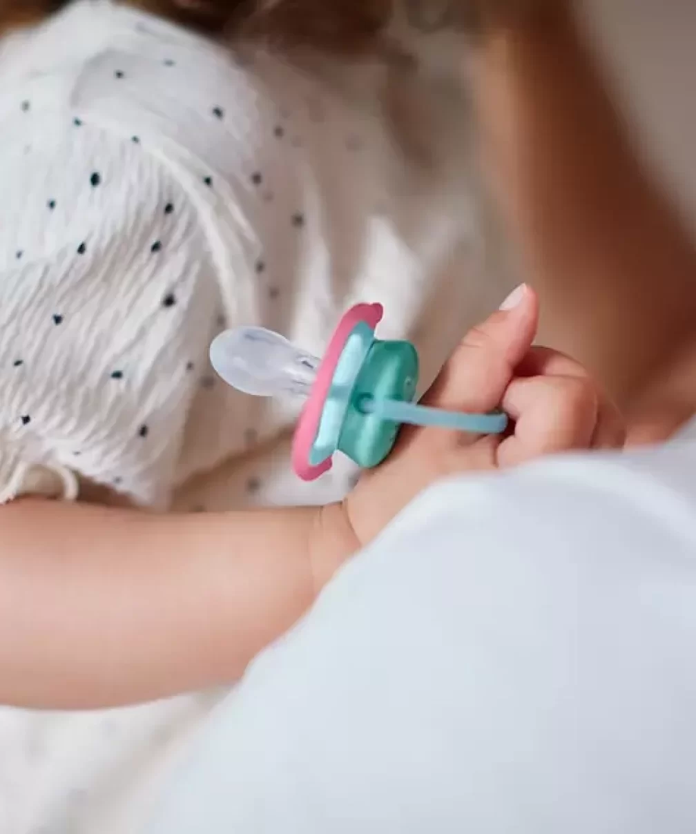 Philips Avent Ultra Air Emzik 18+ Ay Kız