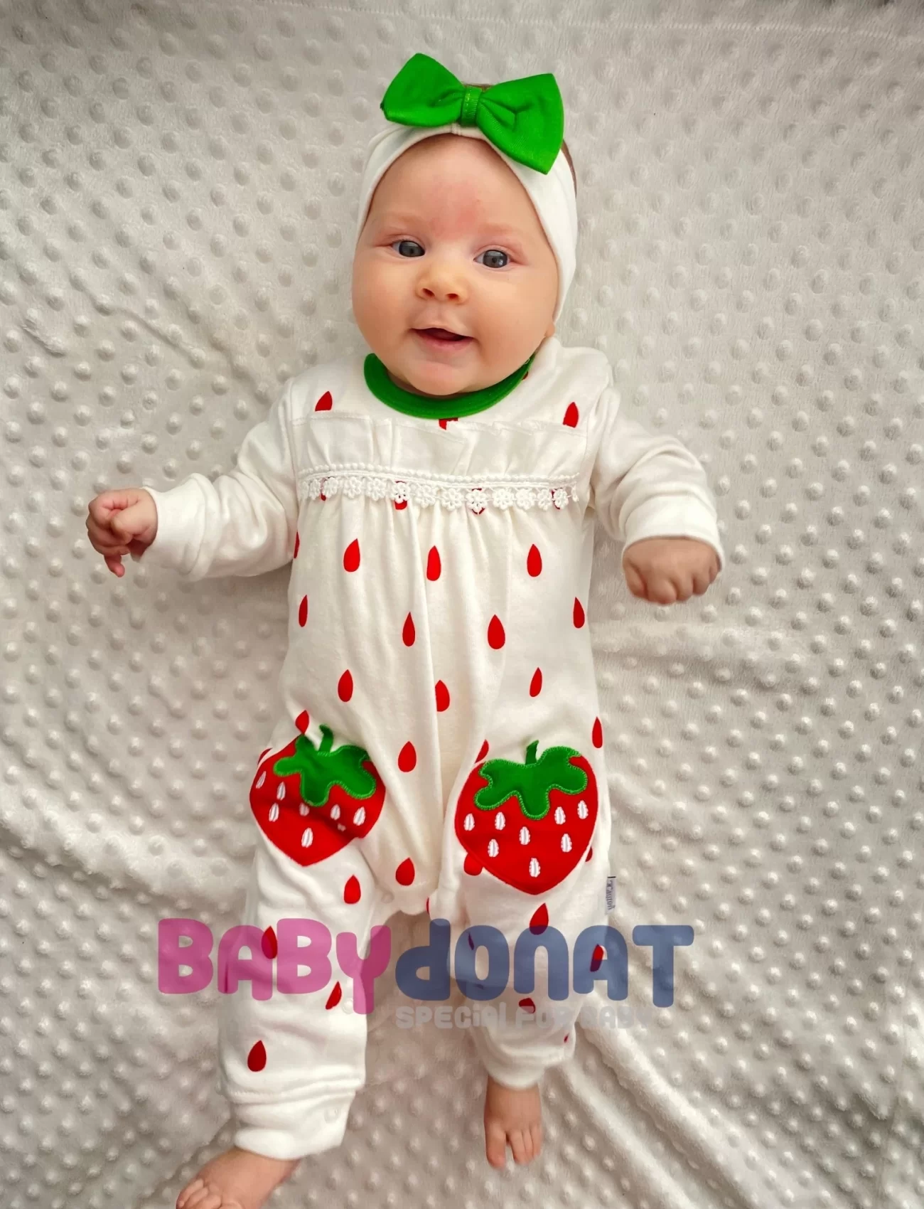 3-9 Ay Çilek Modelli Kız Bebek Tulumu Beyaz
