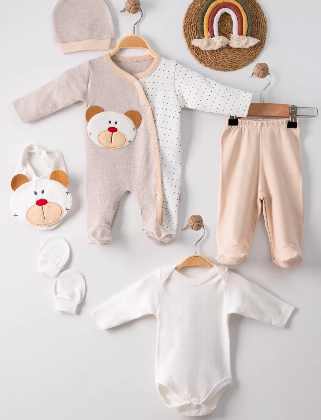 3 Ay Ayıcık Nakışlı Tulumlu Erkek Bebek 5li Set Kahverengi