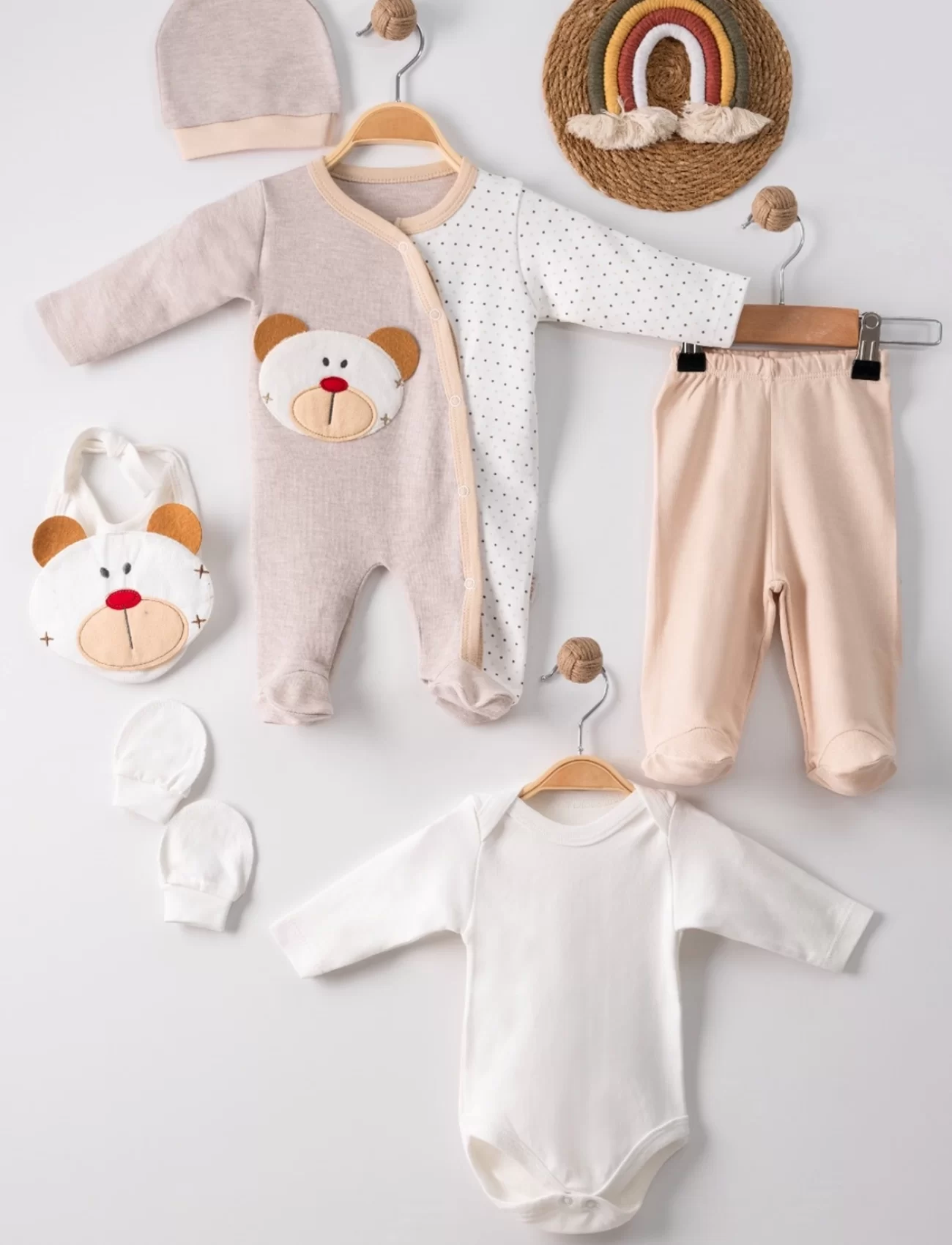 3 Ay Ayıcık Nakışlı Tulumlu Erkek Bebek 5li Set Kahverengi