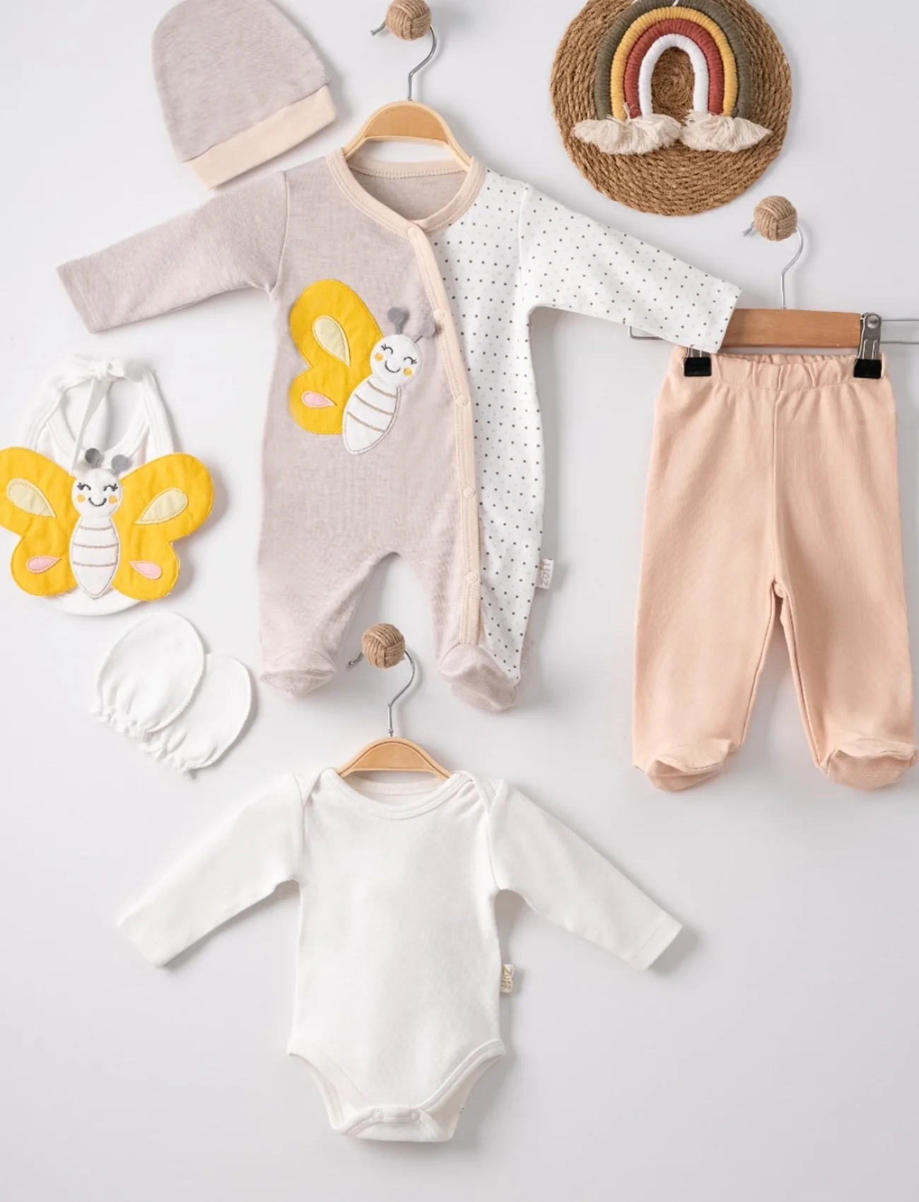 3 Ay Kelebek Nakışlı Tulum Erkek Bebek 5li Set Kahverengi