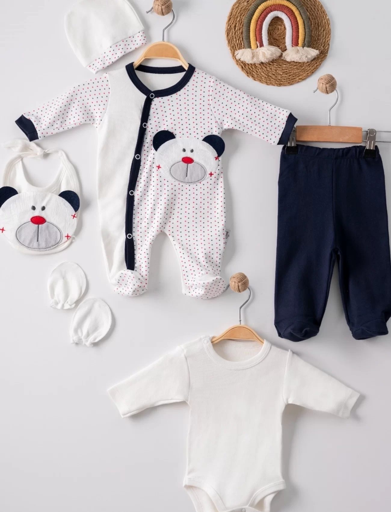 3 Ay Puanlı Ayıcık Nakışlı Tulumlu Erkek Bebek 5li Set Lacivert