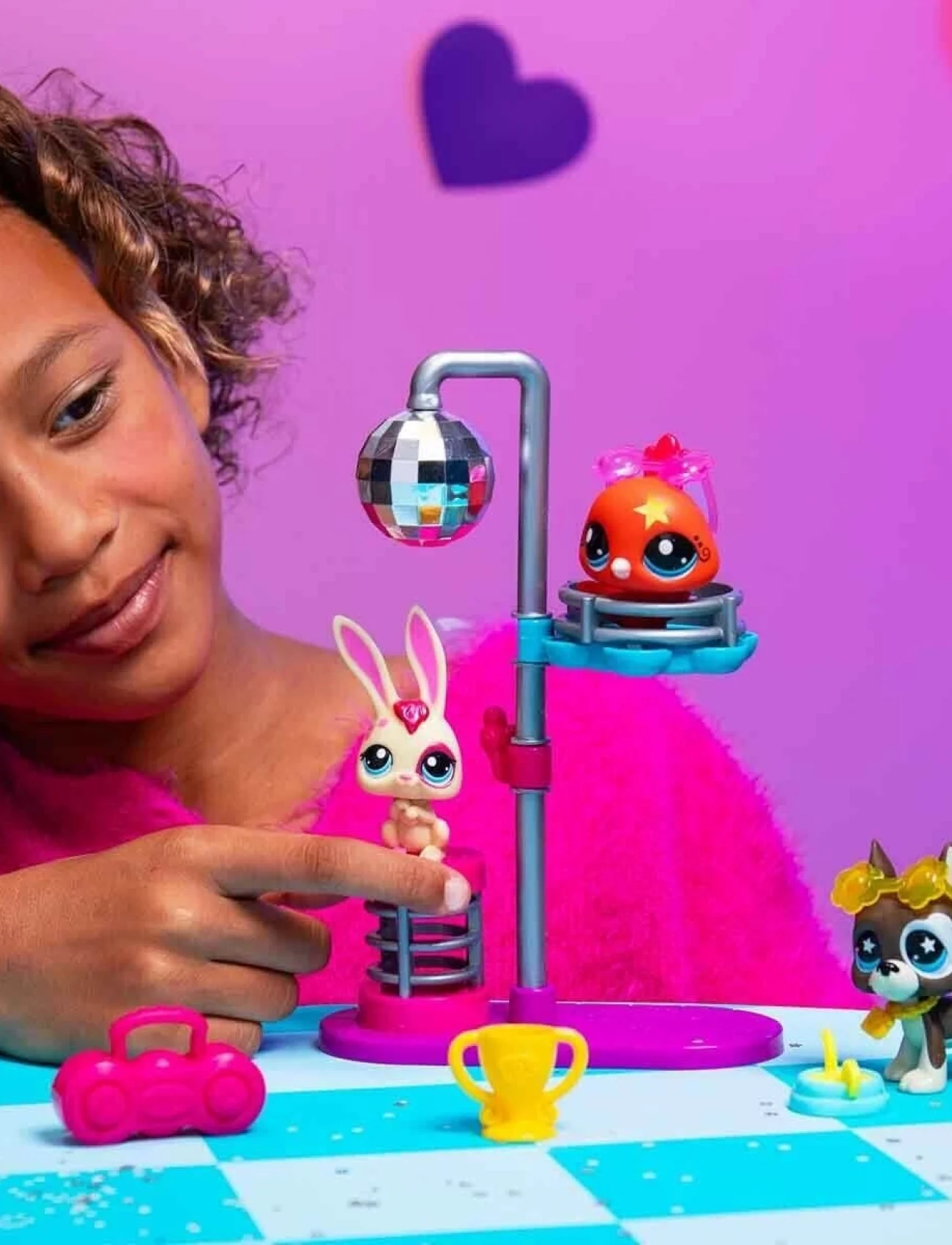 6377 SUN- LİTTLEST PETSHOP MİNİŞLER  DISCO NİGHT  OYUN SETİ