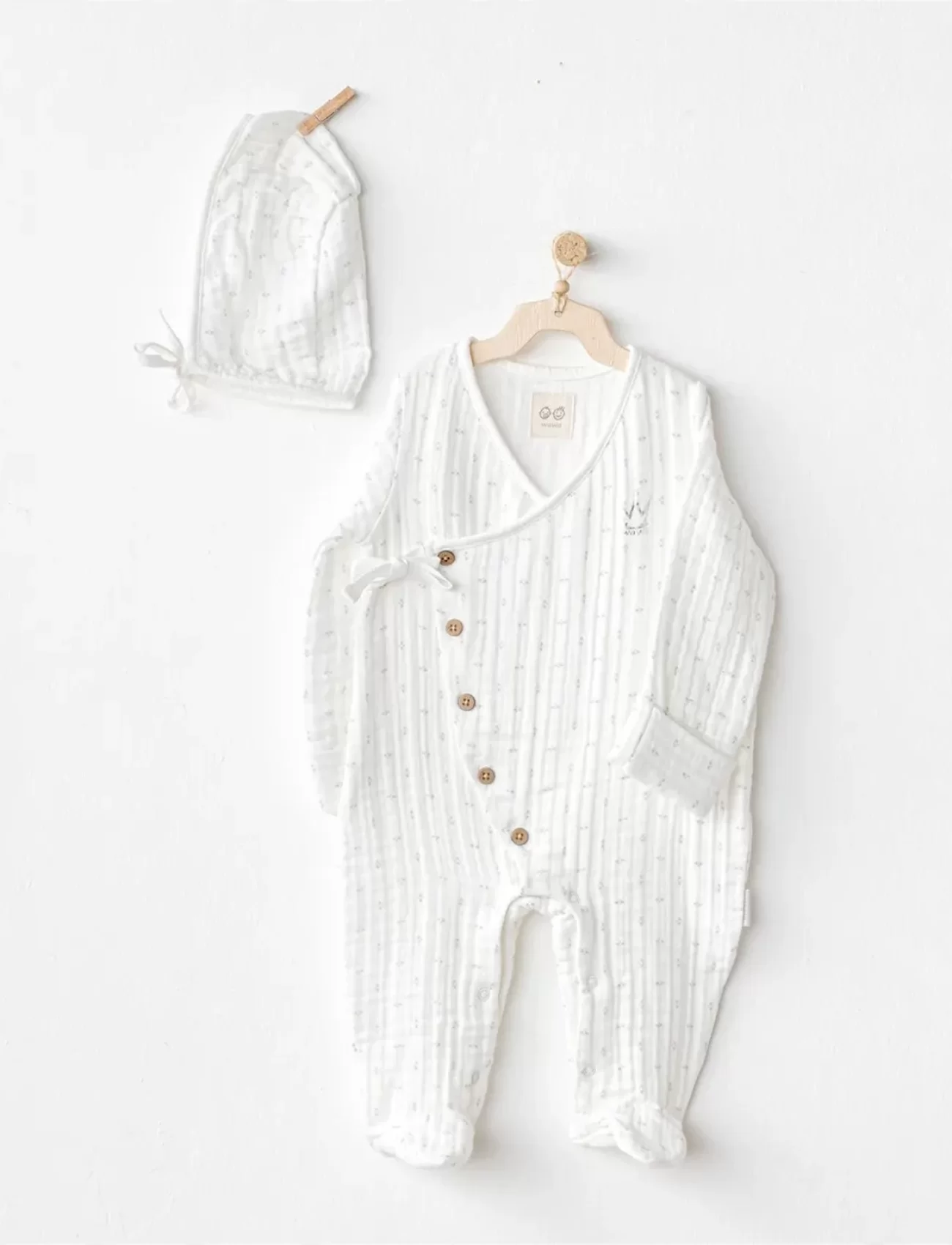 Andywawa AC24734 Romper Hat Müslin Wawa Boys Tulum Takım White