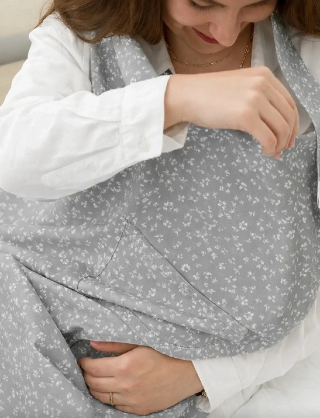 Babyjem Cepli Emzirme Önlüğü 323 Gri Çiçek