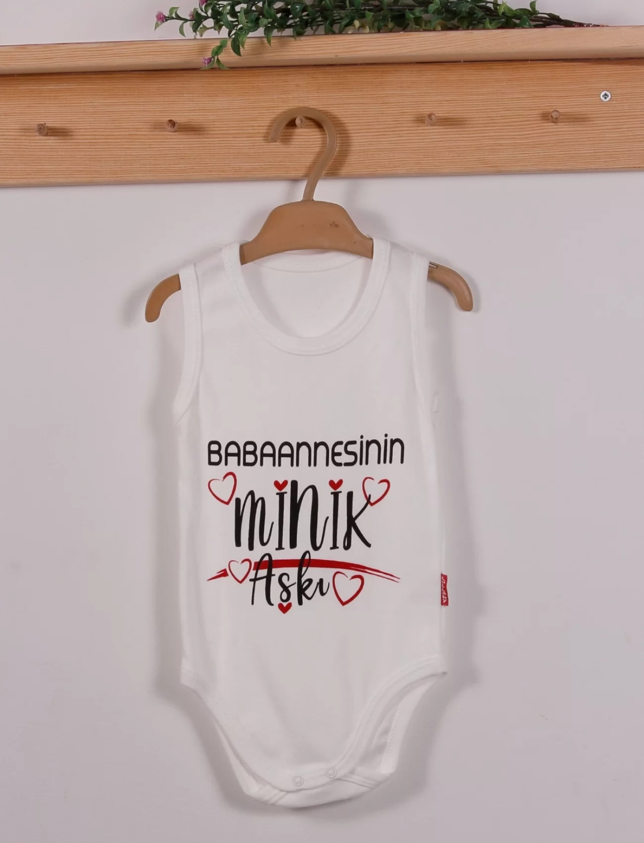 Yeni Doğan 3-12 Ay Annennesinin Minik Aşkı Askılı Body Beyaz