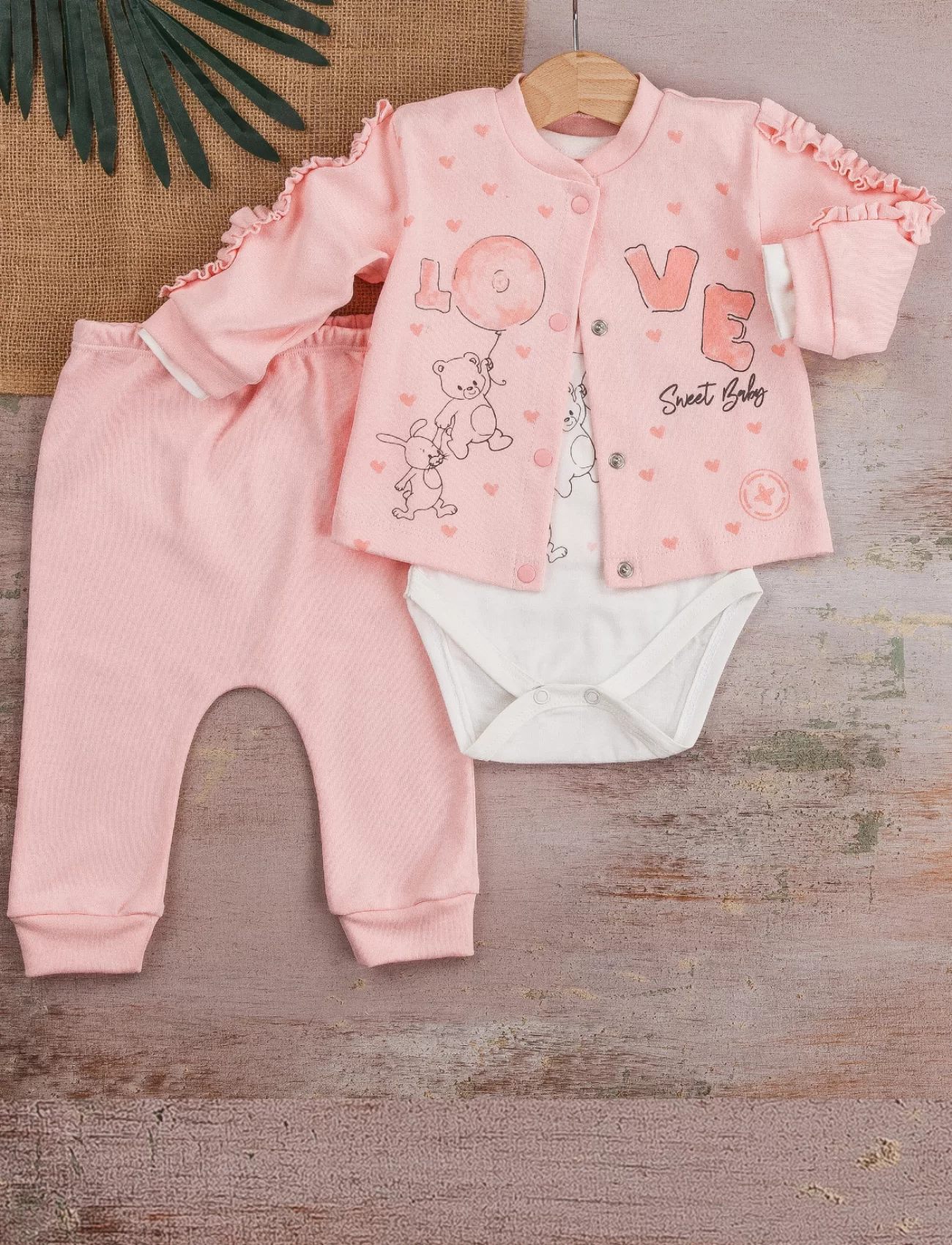 3-9 Ay Hırkalı Kız Bebek Takımı Love Tavşan Fırfır 3lü Pembe