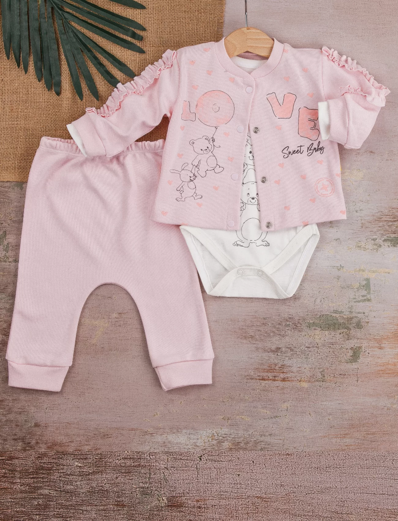 3-9 Ay Kız Bebek Takımı Love Tavşan 3lü Hırkalı Açık Pembe