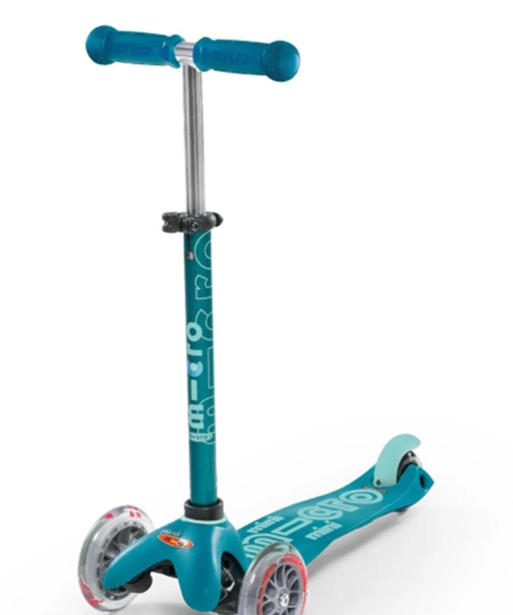 Micro Mini Deluxe Scooter Aqua