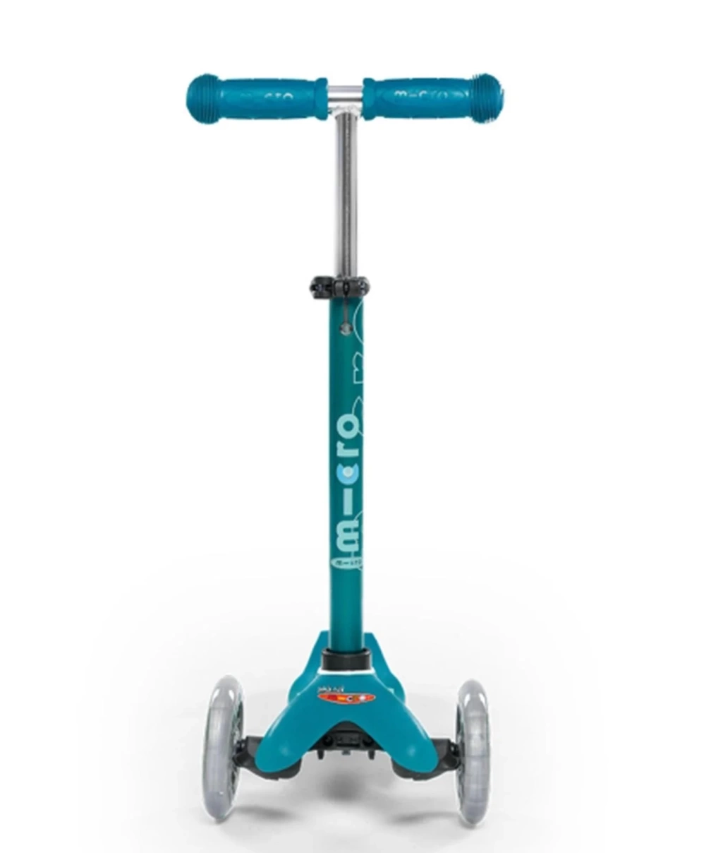 Micro Mini Deluxe Scooter Aqua