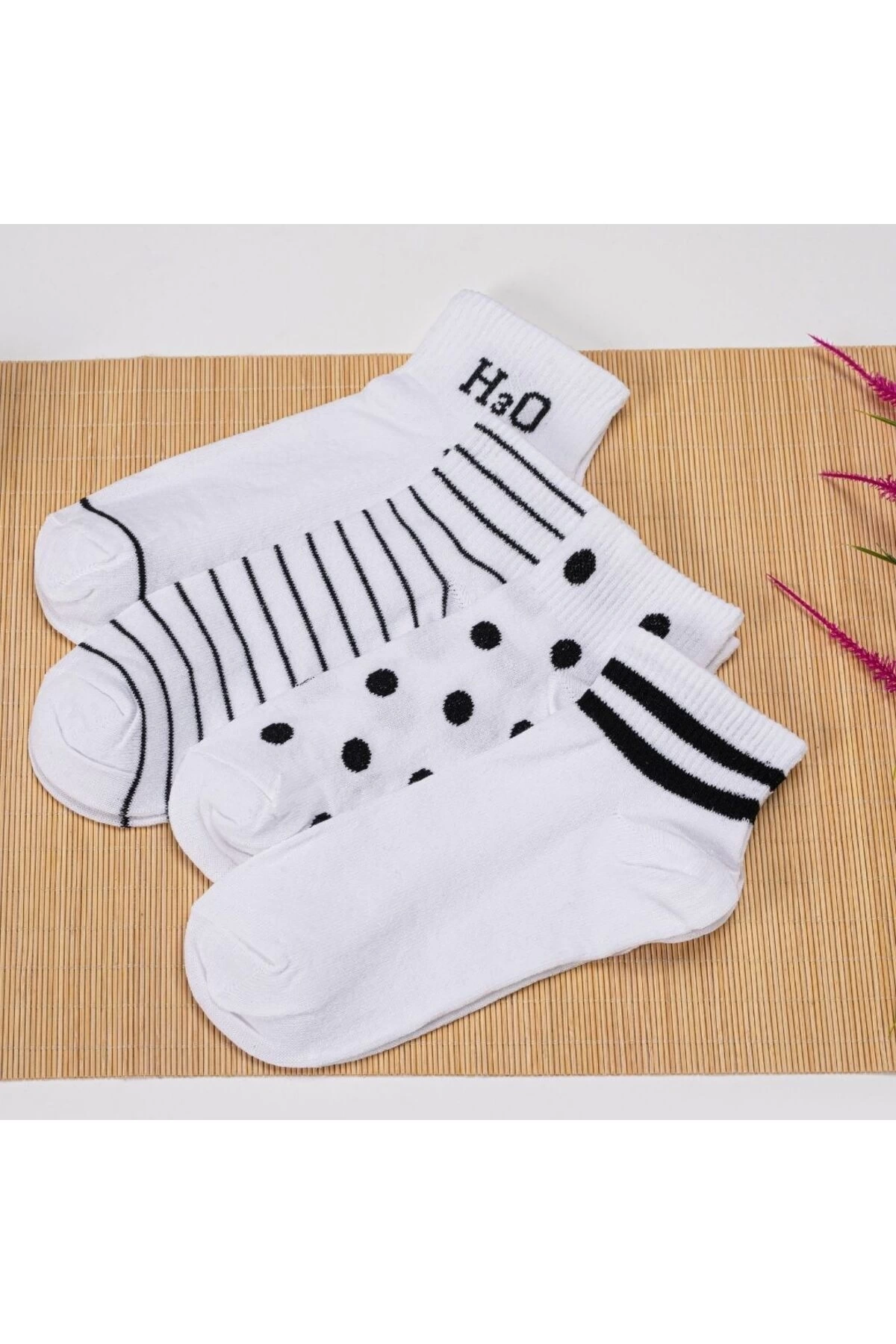 4lü H3O Desenli Kısa Çorap