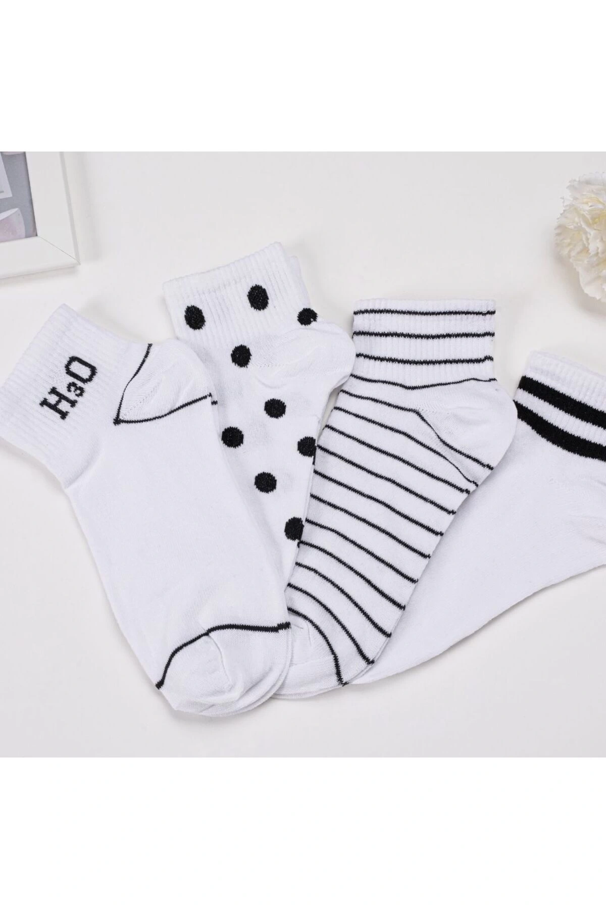 4lü H3O Desenli Kısa Çorap