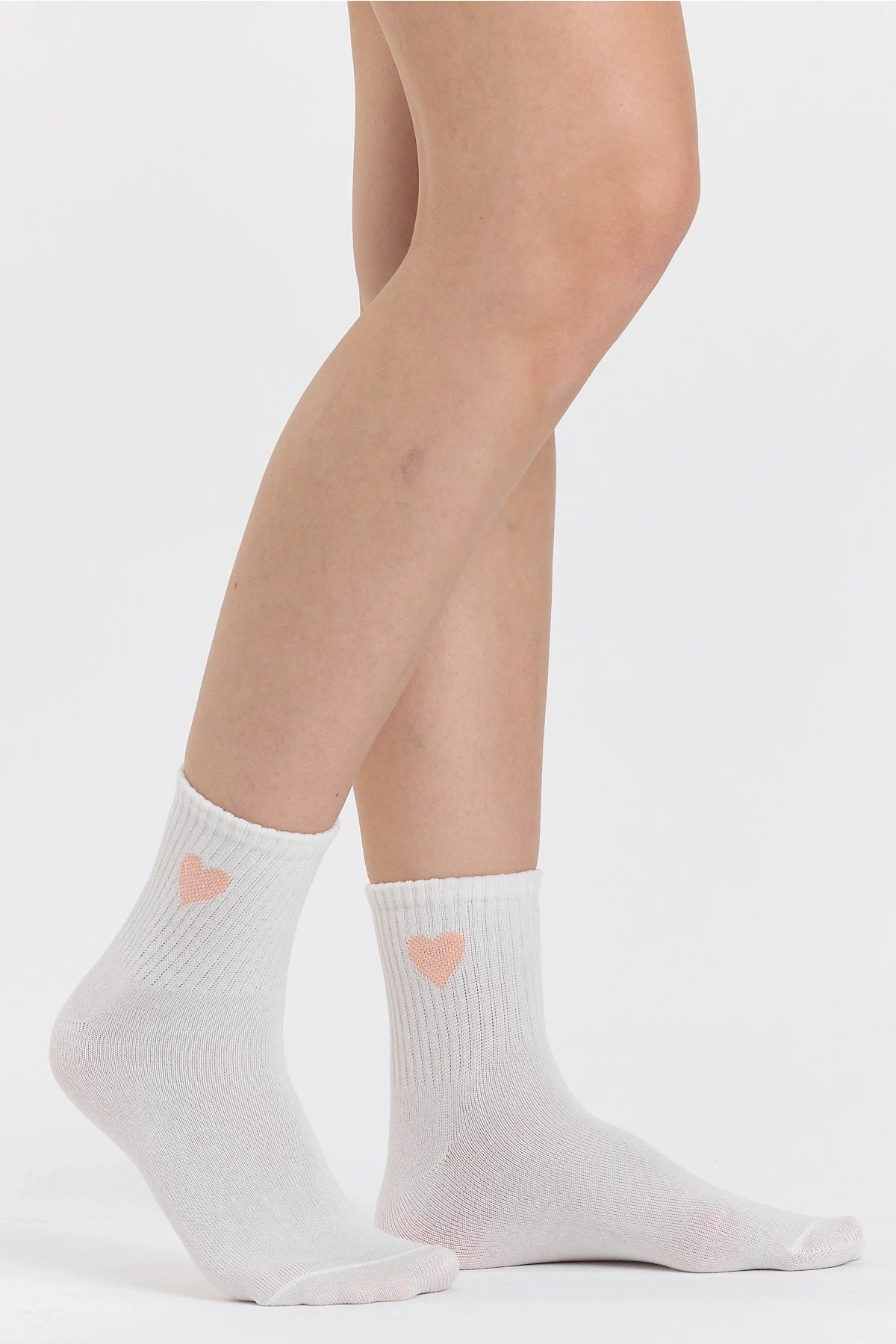 4lü Kalp Desenli Çorap