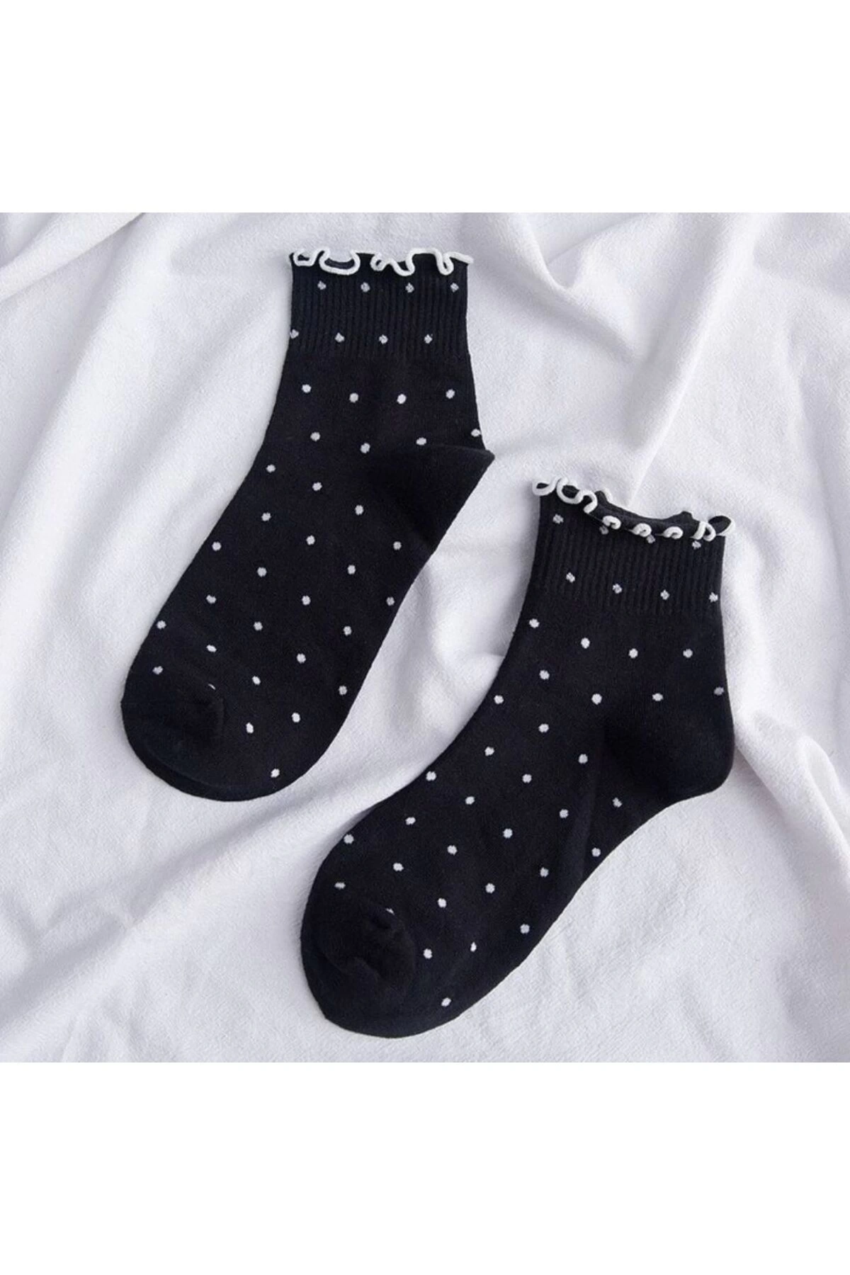8li Siyah-Beyaz Fırfırlı Kısa Çorap