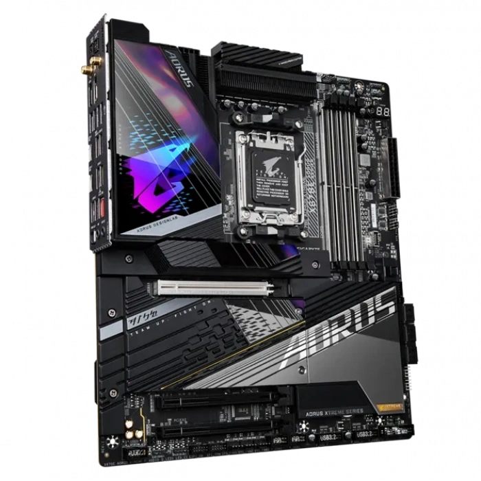 GIGABYTE X670E AORUS XTREME DDR5 HDMI-DP TYPEC PCIE 4.0 AM5 ATX