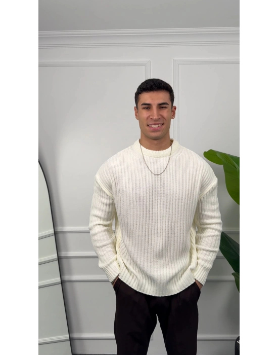 Triko Beyaz Örme Kazak