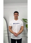 Oversize Beyaz Champion Baskılı Kollar Dar Kesim T-Shirt