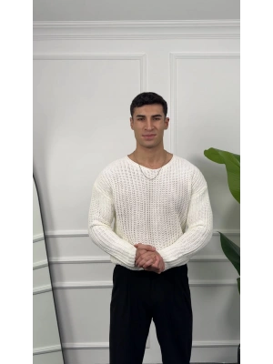 Kalın Beyaz Örme Triko Kazak