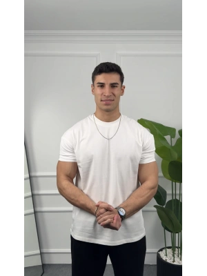 Oversize Beyaz Kollar Dar Kesim T-Shirt