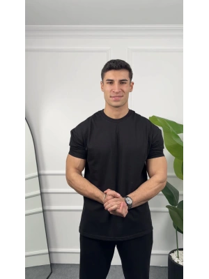 Oversize Siyah Kollar Dar Kesim T-Shirt