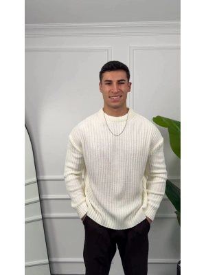 Triko Beyaz Örme Kazak