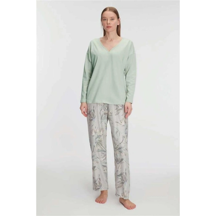 Vipmarketim Anıl Kadın Uzun Kol V Yaka Pijama Takımı (kod:11221)
