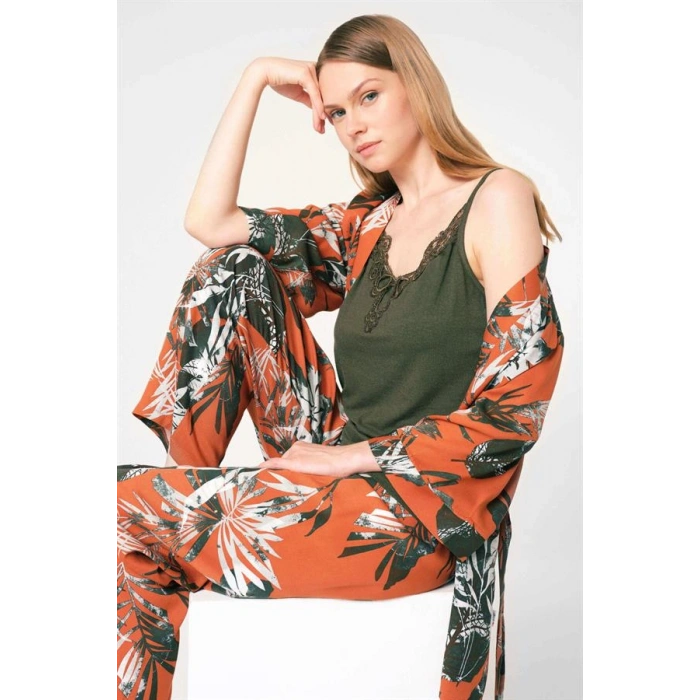 VipMarketim Anıl 5795 İp Askılı V Yaka Viskon Çiçek Desenli Kışlık Örme Normal Bel Nakış Detaylı Pijama Takımı Sabahlık