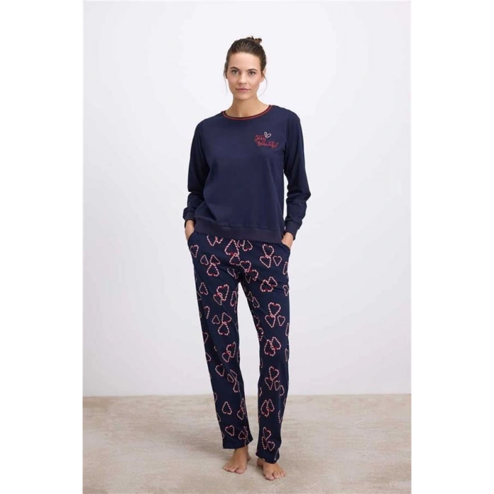 VipMarketim Anıl Kadın Uzun Kol Sweatshirt Ve Kalpli Pantolon Pijama Takımı Şık Ve Rahat Ev Giyimi (Kod:11583)