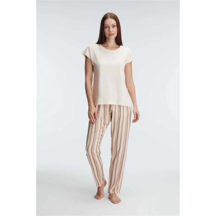 VipMarketim Anıl Kısa Kol Bisiklet Yaka Kadın Viskon Çizgili Desenli Yazlık Dokuma Normal Bel Pijama Takımı (Kod:9935)