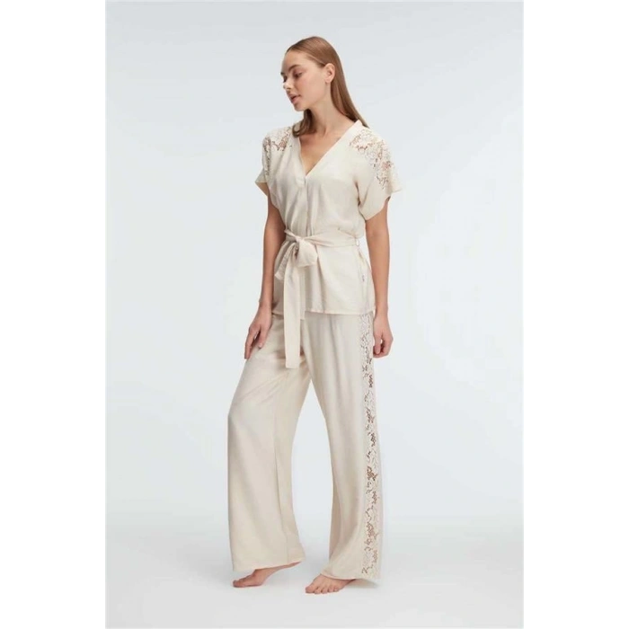 VipMarketim Anıl Kısa Kol V Yaka Kadın Viskon Düz Yazlık Dokuma Dantel Detaylı Pijama Takımı Sabahlık (Kod:9947)