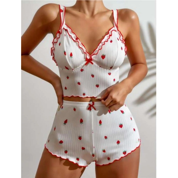 Vipmarketim Beyaz Üstüne Çilek Desenli Fitilli Askılı Şortlu Pijama Takımı