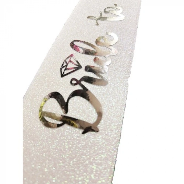 VipMarketim Beyaz Üzeri Gümüş İtalik Alyanslı Bride To Be Yazılı Simli Işıltılı Kuşak Kemer 10 cm Genişlik