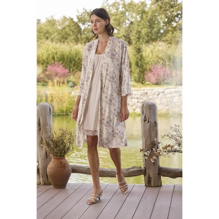 Vipmarketim Çiçek Desenli Ve Dantelli Sabahlık Takımı