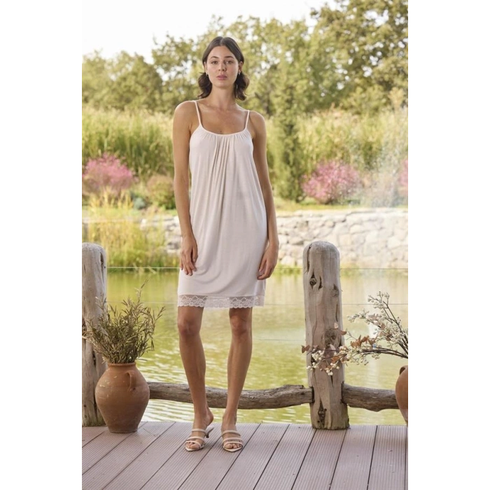 Vipmarketim Çiçek Desenli Ve Dantelli Sabahlık Takımı