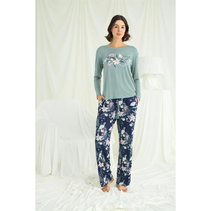 Vipmarketim Çiçek Ve Yaprak Desenli Baskılı Pijama Takımı