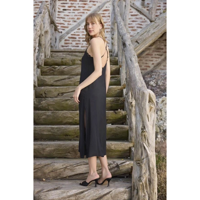 VipMarketim Çiçek Ve Yaprak Desenli Dantelli Ve Dekolteli Sabahlık Takımı