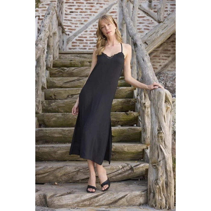 Vipmarketim Çiçek Ve Yaprak Desenli Dantelli Ve Dekolteli Sabahlık Takımı