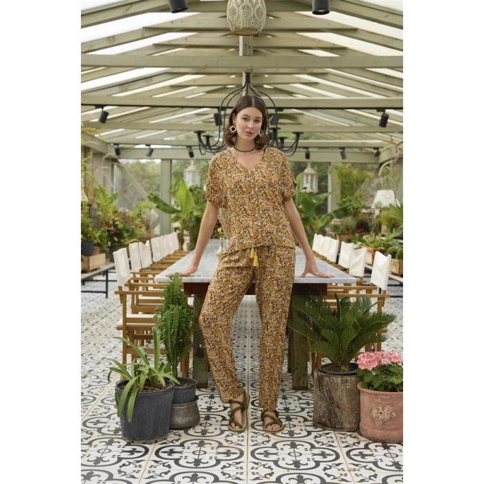 Vipmarketim Çiçek Ve Yaprak Desenli Önü Düğmeli Alt Üst Takım