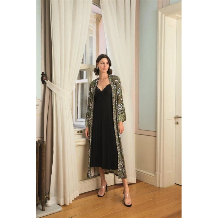 VipMarketim Çiçek Yaprak Ve Etnik Desenli Dantelli Ve Dekolteli Sabahlık Takımı