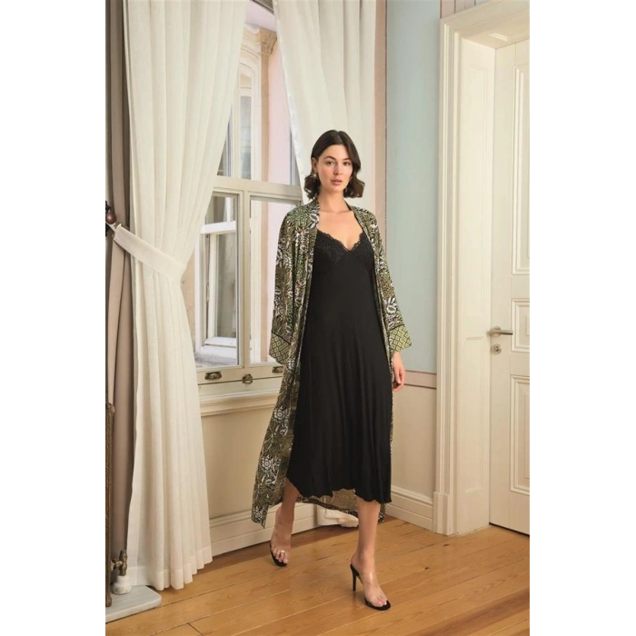 VipMarketim Çiçek Yaprak Ve Etnik Desenli Dantelli Ve Dekolteli Sabahlık Takımı