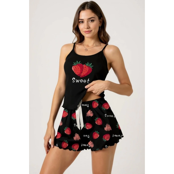 VipMarketim Çilek Baskılı Siyah Askılı Şortlu Pijama Takımı