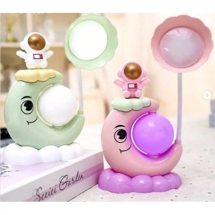 VipMarketim Çocuk Odası Ay ve Astronot Desenli Gece Lambası