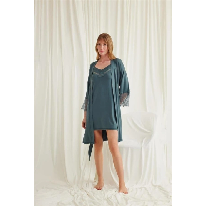 Vipmarketim Dekolteli Yakası Ve Kolu Dantelli Sabahlık Takımı