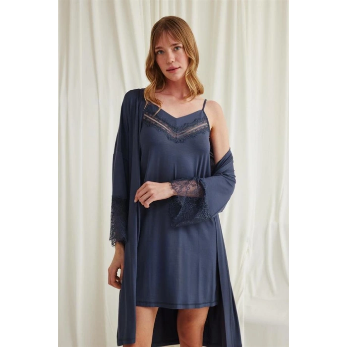 Vipmarketim Dekolteli Yakası Ve Kolu Dantelli Sabahlık Takımı