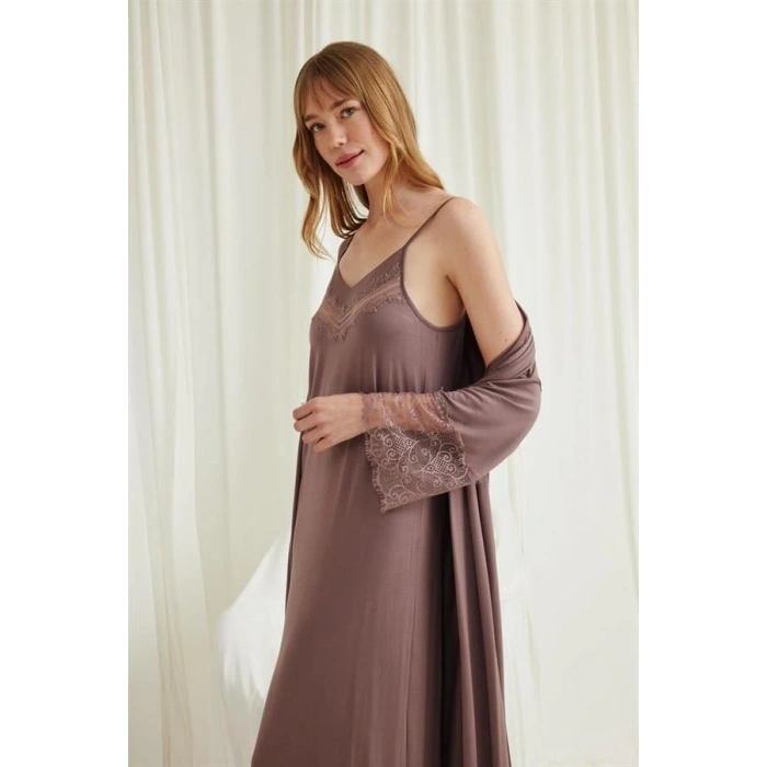 VipMarketim Dekolteli Yakası Ve Kolu Dantelli Sabahlık Takımı