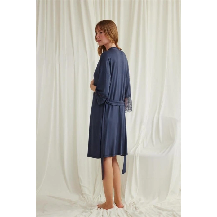 VipMarketim Dekolteli Yakası Ve Kolu Dantelli Sabahlık Takımı